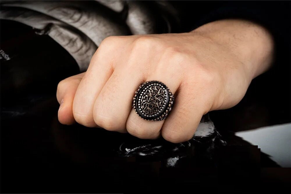 Stoneless Design Oxidized Silver Ring With Black Frame