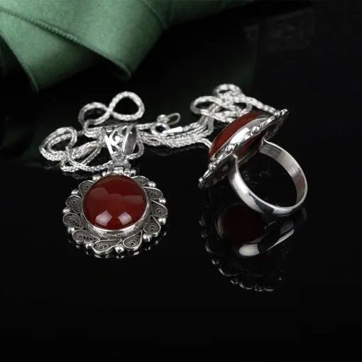 Red Yemeni Aqeeq Filigree Silver Women Set