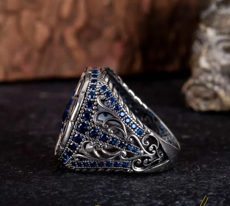 Round Blue Zircon Pieces Exclusive Silver Ring