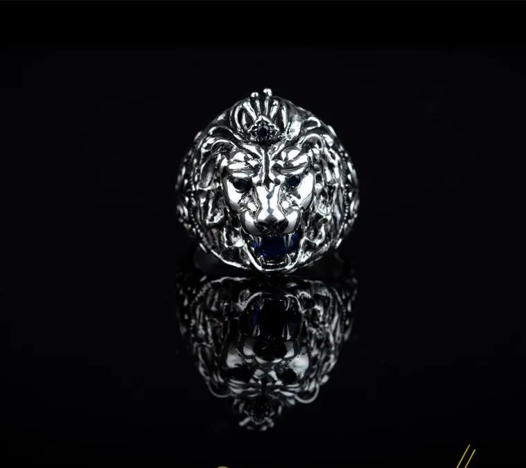 Roaring Lion Head Figure Blue Zircon Pieces Ring