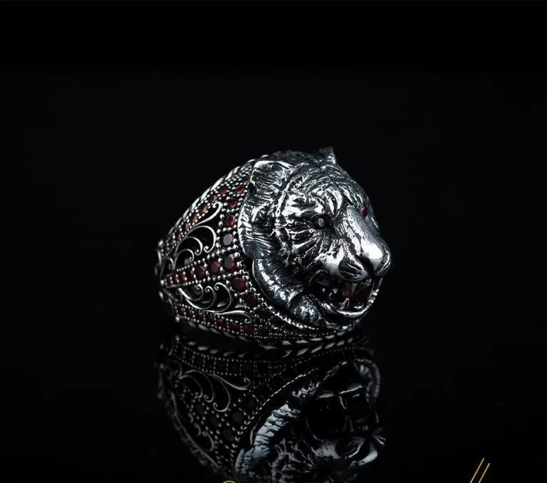 Lion Head Orange Zircon Pieces Exclusive Silver Ring