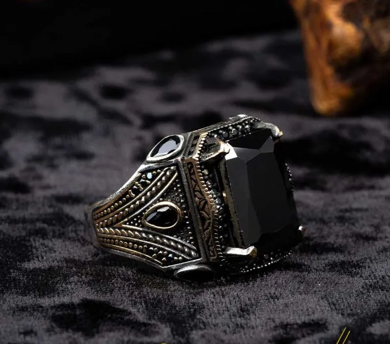 Black Zircon Elegant Silver Men Ring