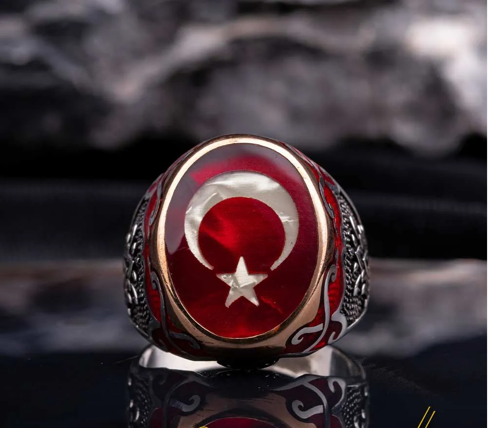Crescent Star Red Mina Silver Ring