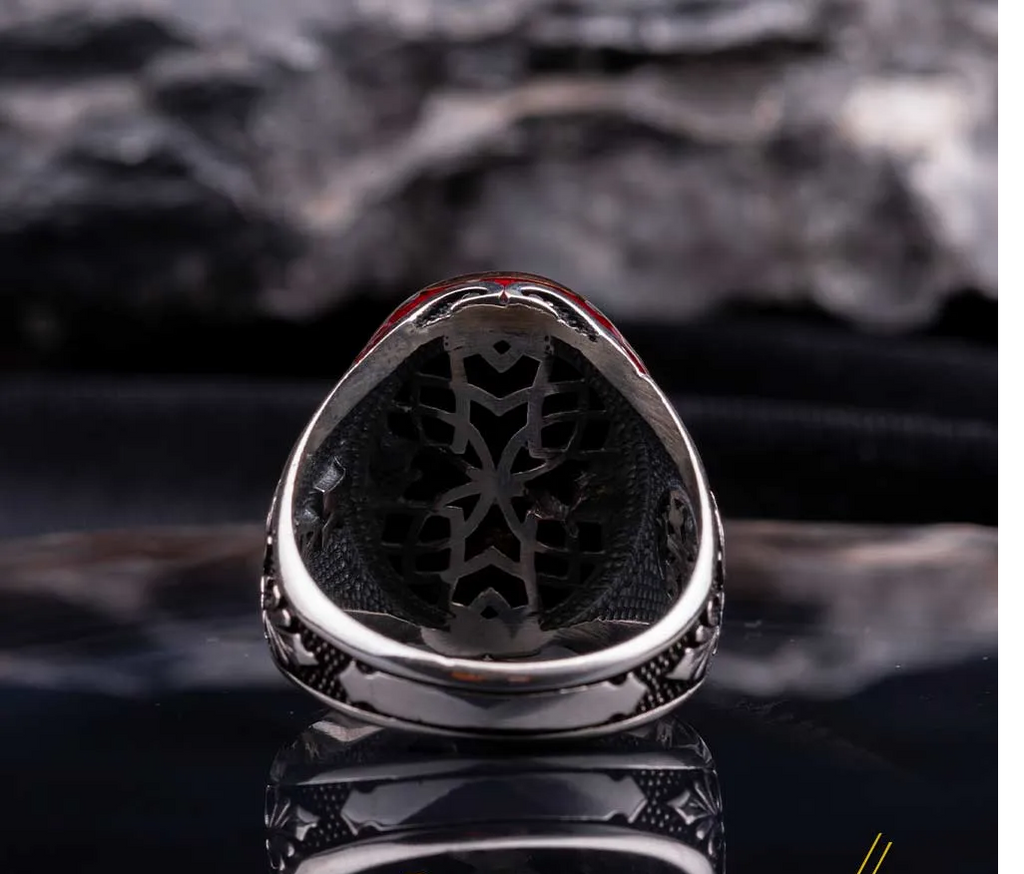 Crescent Star Red Mina Silver Ring