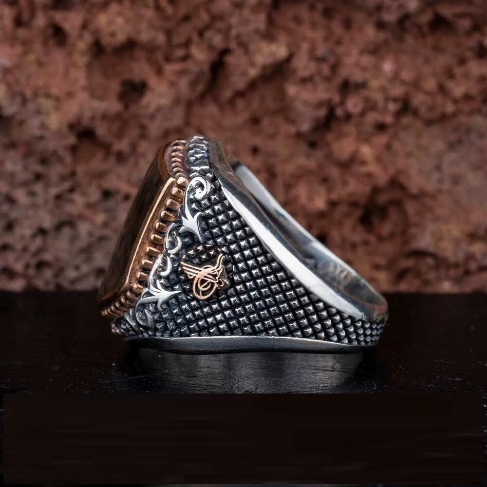 Exclusive Cut Black Carbon Silver Ring